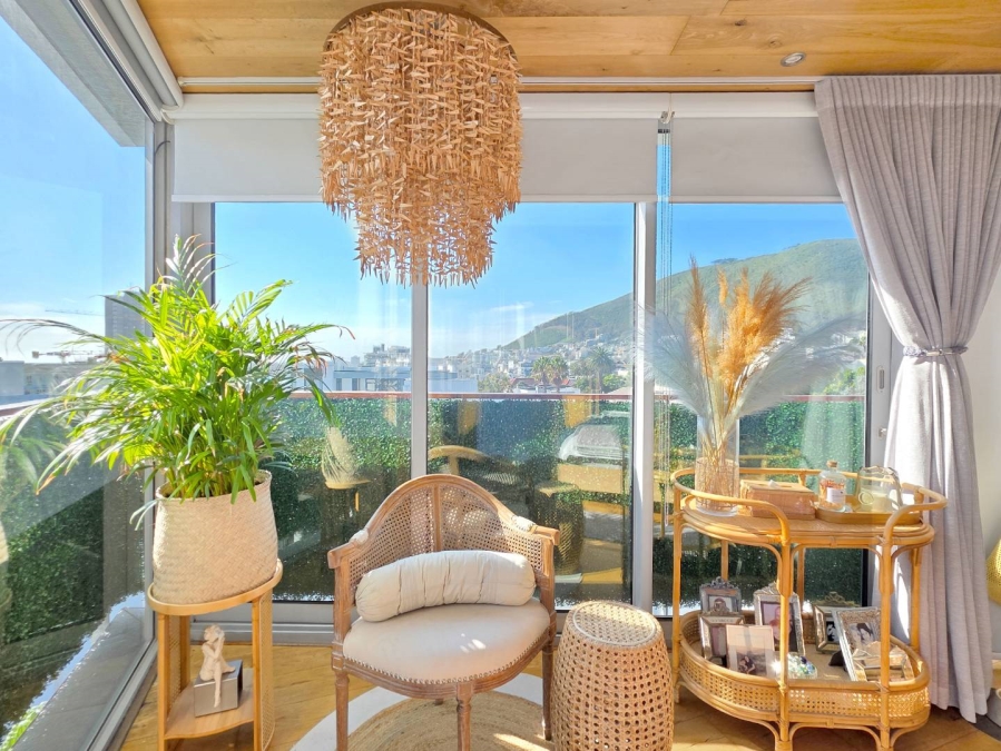 3 Bedroom Property for Sale in Sea Point Western Cape